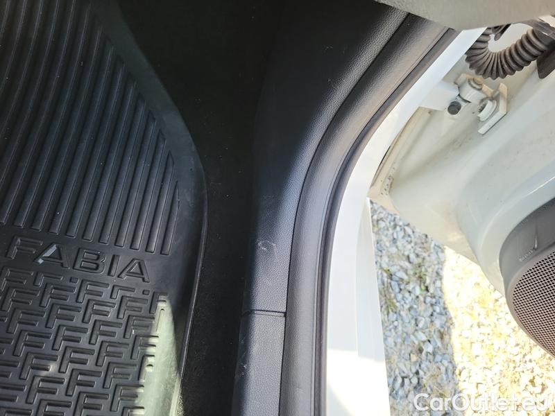  Skoda  Fabia  Combi (2015)  Com.1.0TSI 70 Style #12