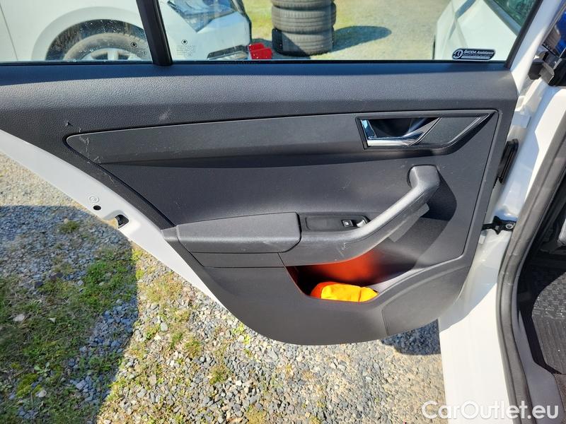  Skoda  Fabia  Combi (2015)  Com.1.0TSI 70 Style #11