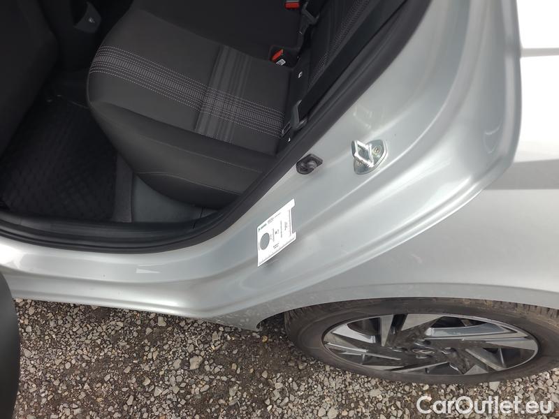  Hyundai  i20   (BC3) (2020)  1.0 T-GDI 74 Smart 5d #10