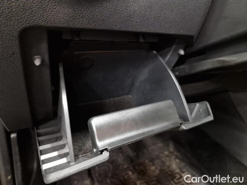  Skoda  Octavia  Combi  (5E5)(03.2017->) Oct.Co1.5TSI CNG 130 Active AT #8