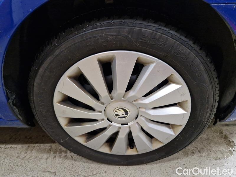  Skoda  Octavia  Combi  (5E5)(03.2017->) Oct.Co1.5TSI CNG 130 Active AT #18