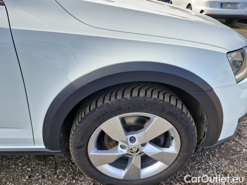 Skoda  Octavia  Combi  (5E5)(03.2017->) OctCom 2.0TSI 140 Scout 4x4 AT #25