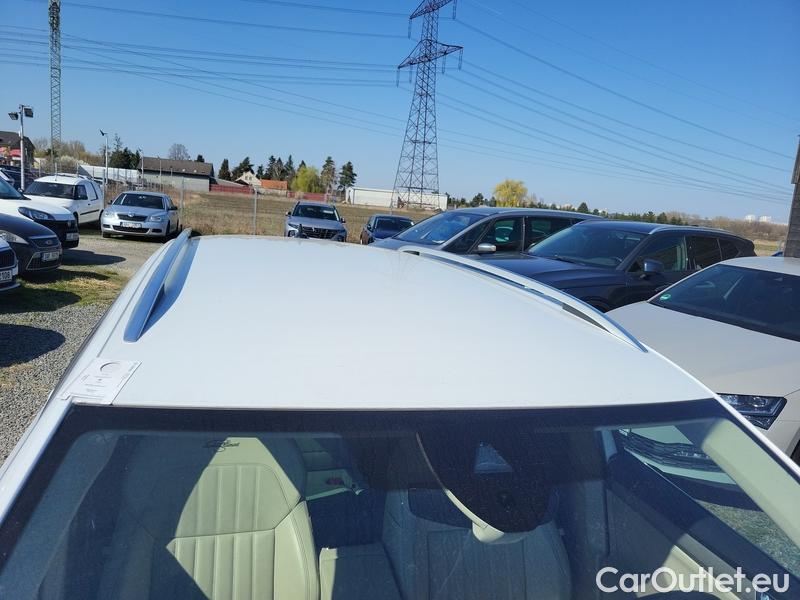  Skoda  Superb  Combi (3V5)(2015) Supe.2.0TDI 147 L&K Combi Aut #2