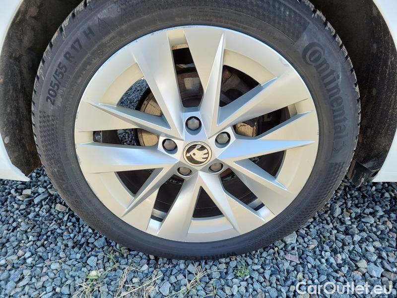  Skoda  Octavia  Combi (NX3)(2020) Oct.Combi 2.0TDI 110 Style AT #7