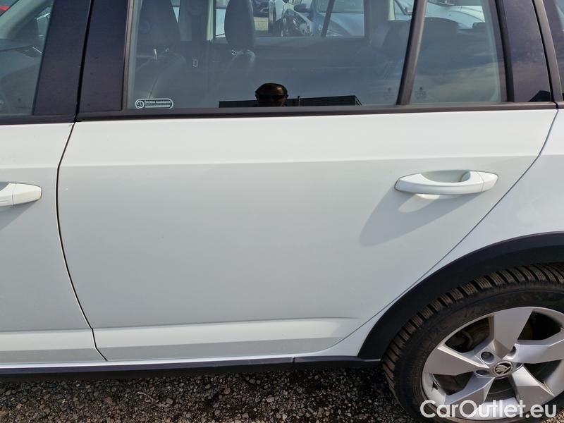  Skoda  Octavia  Combi  (5E5)(03.2017->) OctCom 2.0TSI 140 Scout 4x4 AT #5