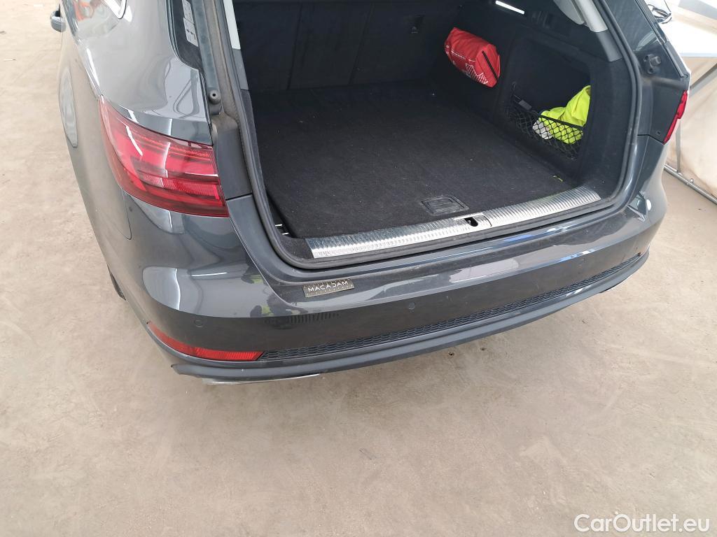  Audi  A4  Avant business line 2.0 TDI 150CV BVA7 E6 #1