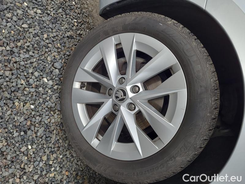 Skoda  Octavia  Lim. (NX3)(2020)  1.5TSI 110 Style 5d #3