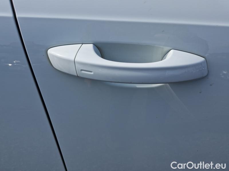 Skoda  Octavia  Combi  (5E5)(03.2017->) OctCom 2.0TSI 140 Scout 4x4 AT #24