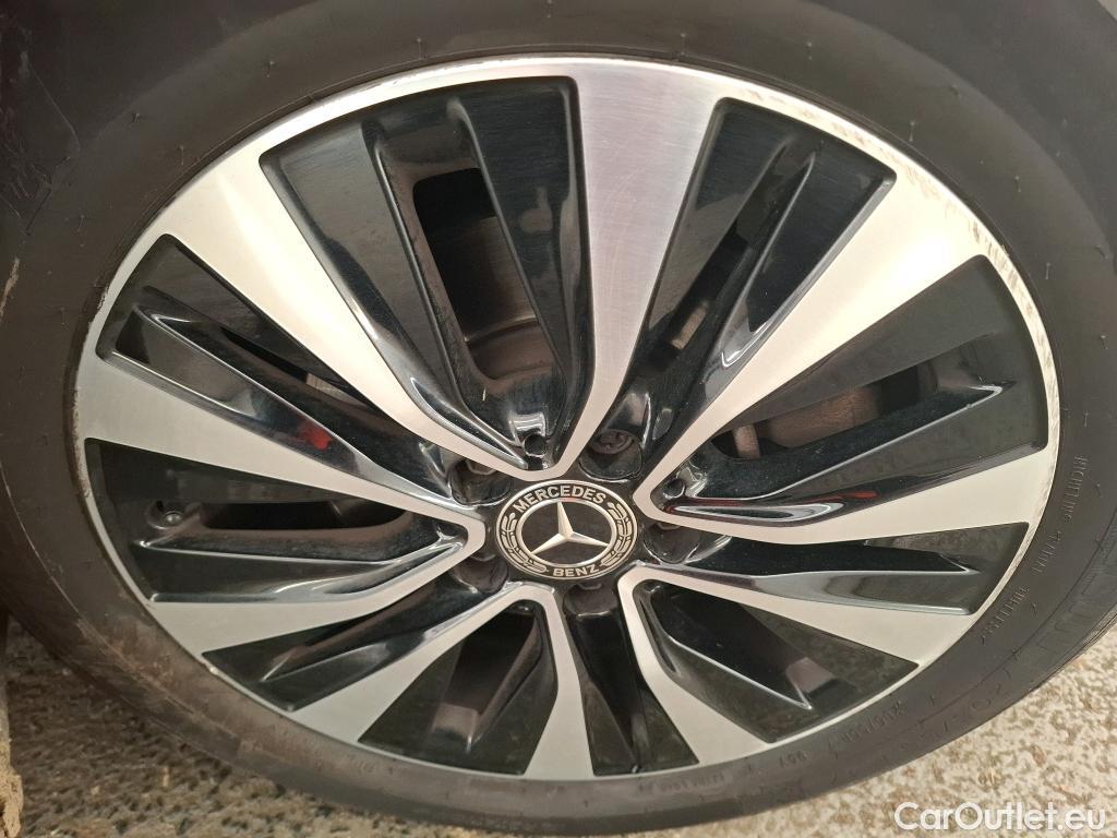  Mercedes  B-Klasse MERCEDES-BENZ Classe B / 2019 / 5P / monospace B 180 d Business Line Edition BA8 #2