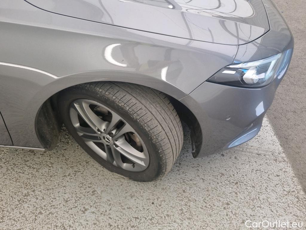  Mercedes  A-Klasse MERCEDES-BENZ Classe A Compact / 2018 / 5P / Berline A 180 d Business Line #3