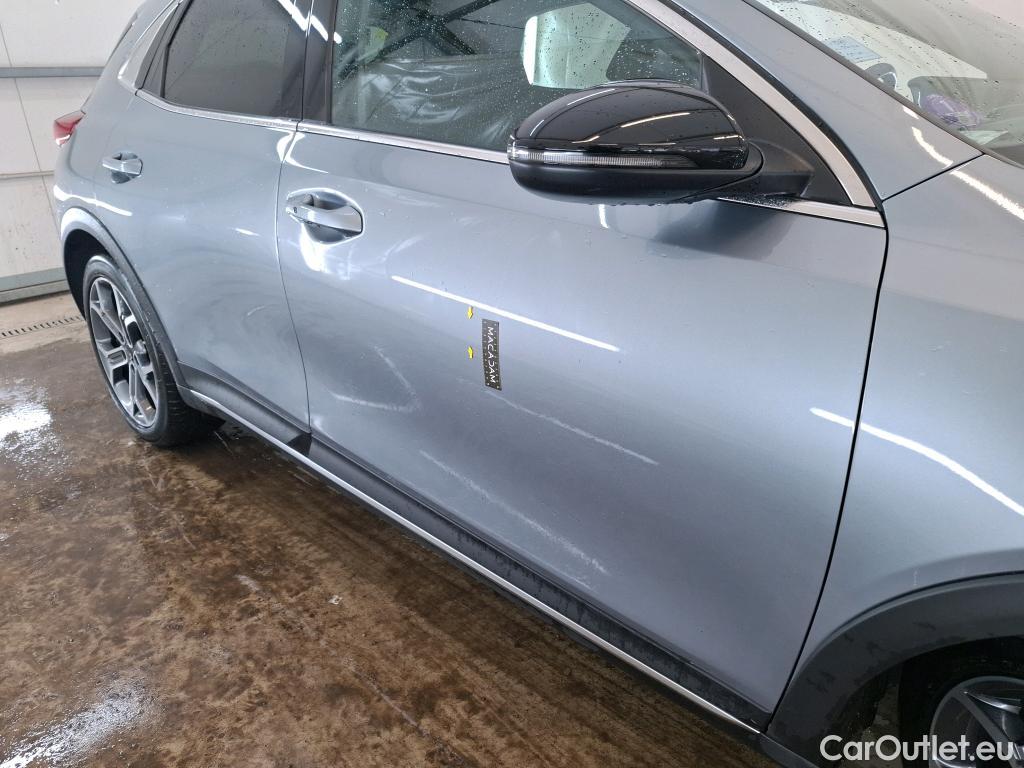  KIA  XCeed KIA  / 2019 / 5P / Crossover 1.6 GDI ISG ISG PHEV PREMIUM DCT7 #1