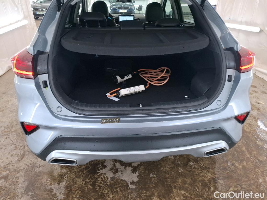  KIA  XCeed KIA  / 2019 / 5P / Crossover 1.6 GDI ISG ISG PHEV PREMIUM DCT7 #26