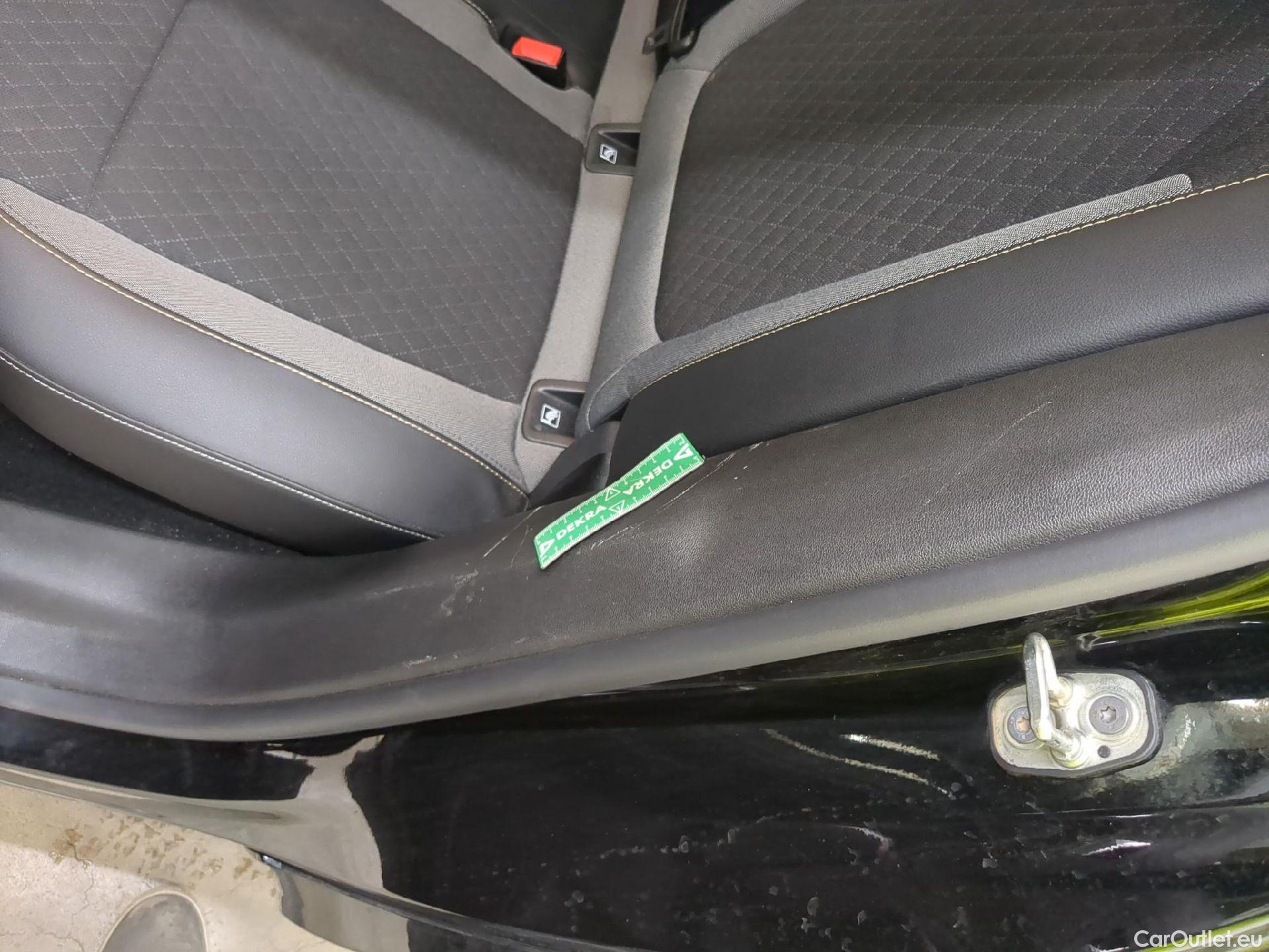  Opel   Grandland X Grandland X Elegance Business 1.5 130CV BVA8 E6d #4