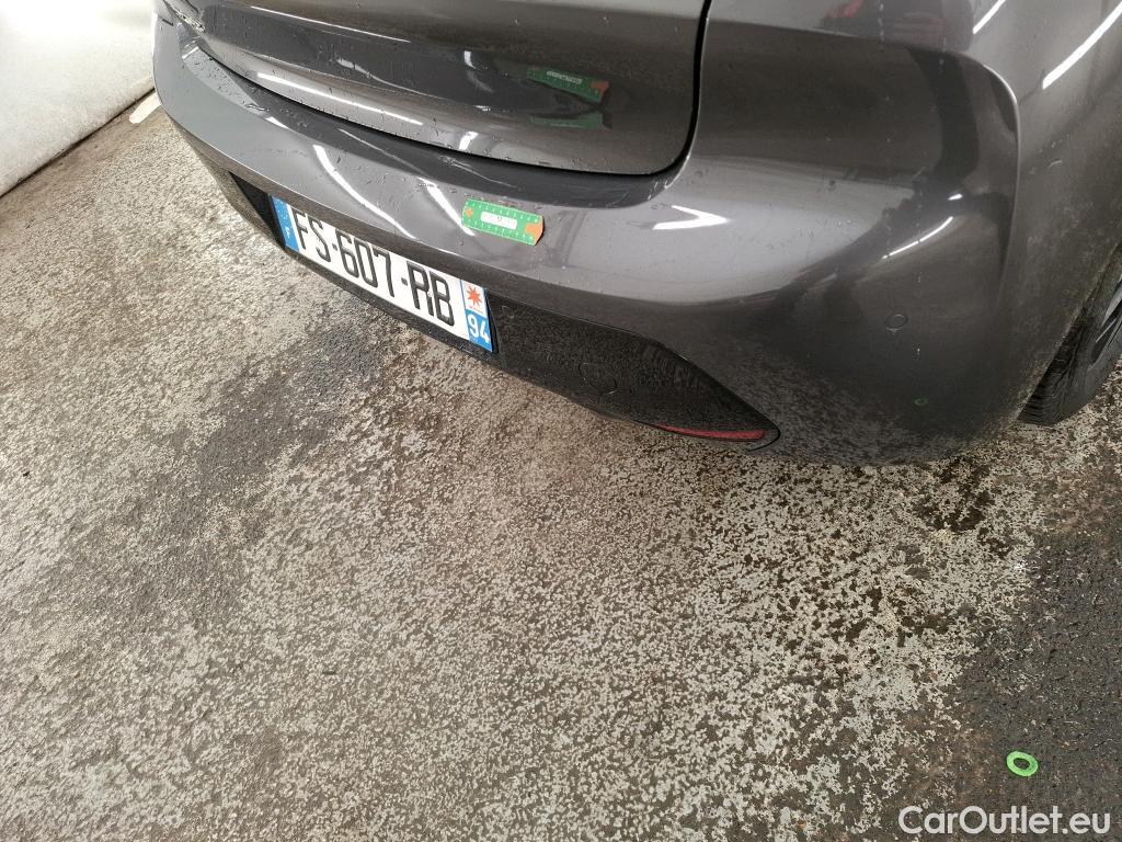  Peugeot  208  Allure Business 1.2 PureTech 100CV BVM6 E6d #1