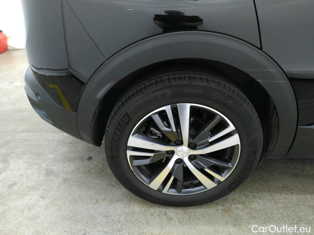  Peugeot  3008  Allure Pack 1.2 PureTech 130CV BVA8 E6d #28