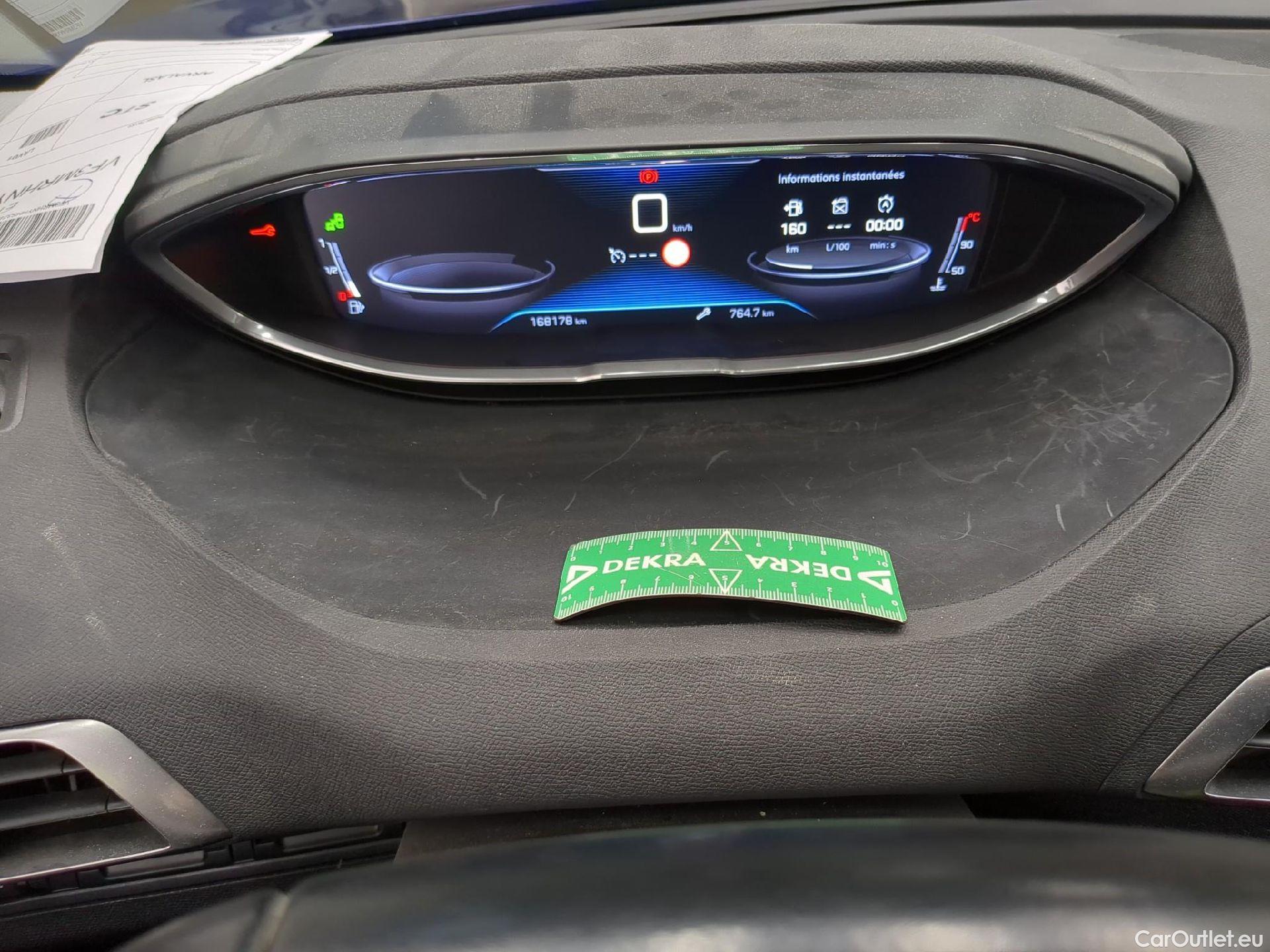  Peugeot  3008  Allure 1.2 PureTech 130CV BVM6 E6 #2