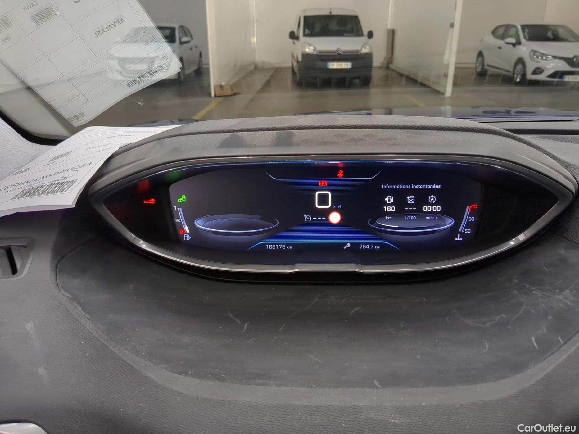  Peugeot  3008  Allure 1.2 PureTech 130CV BVM6 E6 #1
