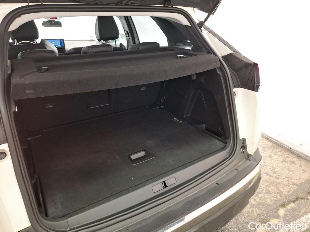 Peugeot  3008  Allure 1.5 HDi 130CV BVA8 E6d #36