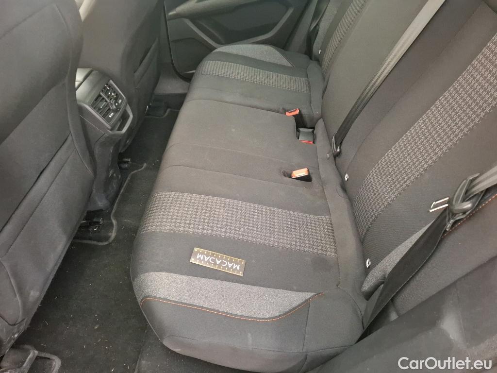  Peugeot  3008  II Active Pack 1.5 HDi 130CV BVA8 E6d #26