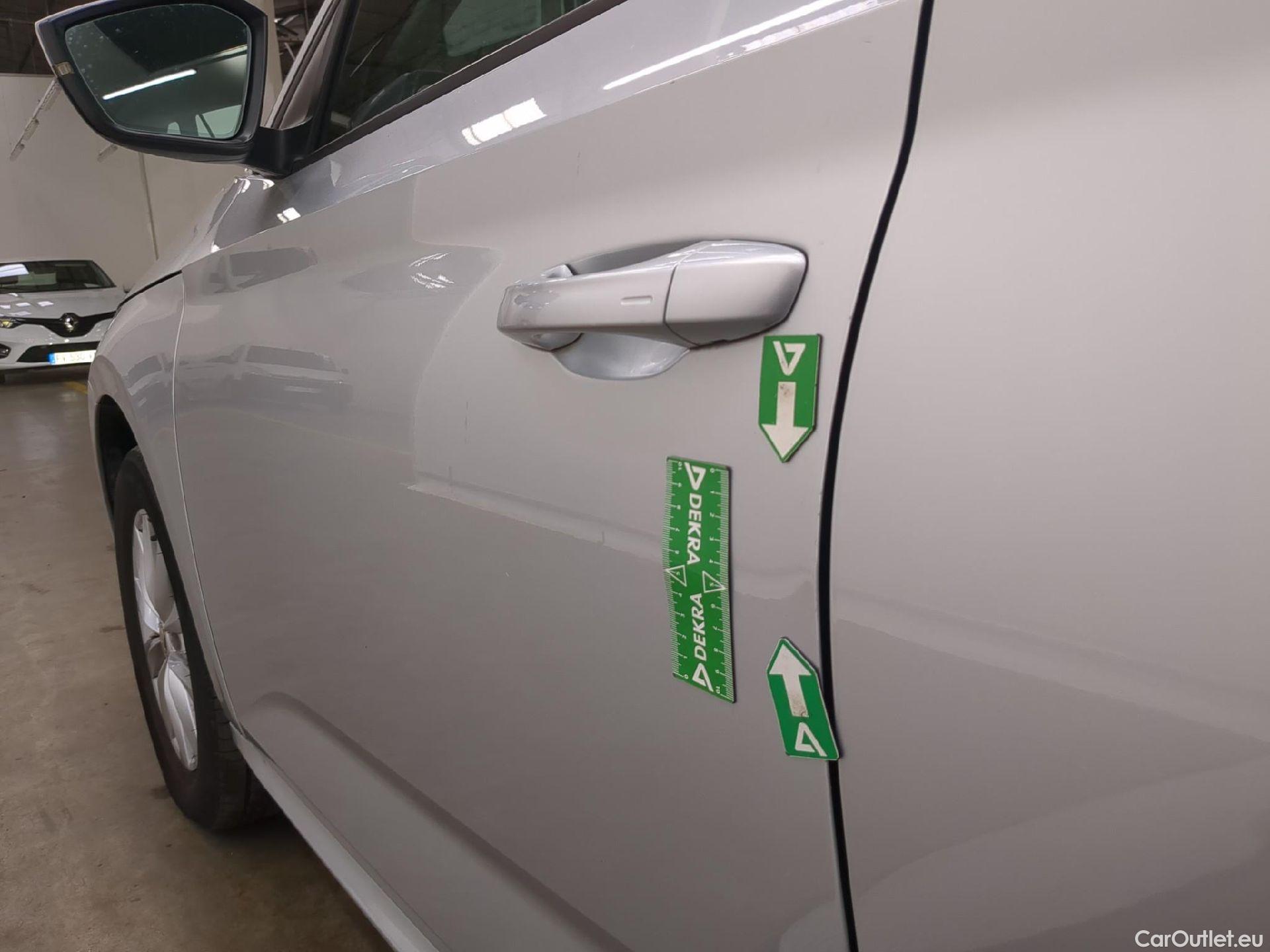 Skoda  KAMIQ  Business 1.0 TSI 115CV BVA7 E6dT #17