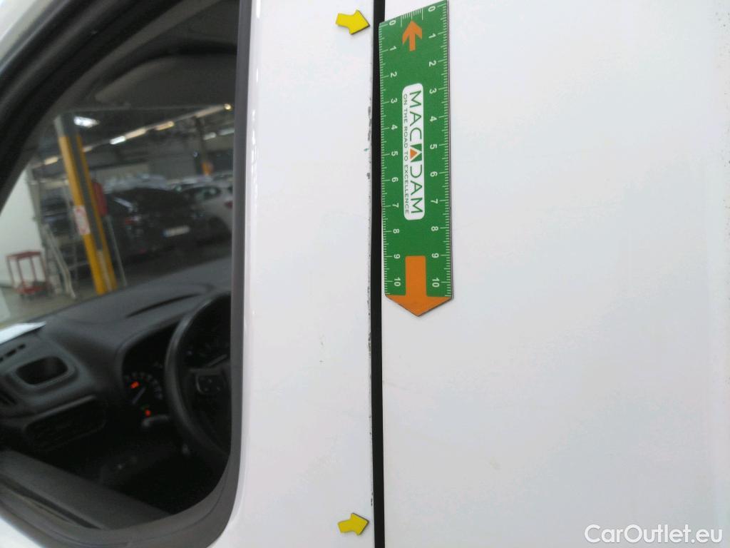  Citroen  Berlingo  Fourgon Driver XL 950 1.5 BlueHDi 100CV BVM5 E6dT #17