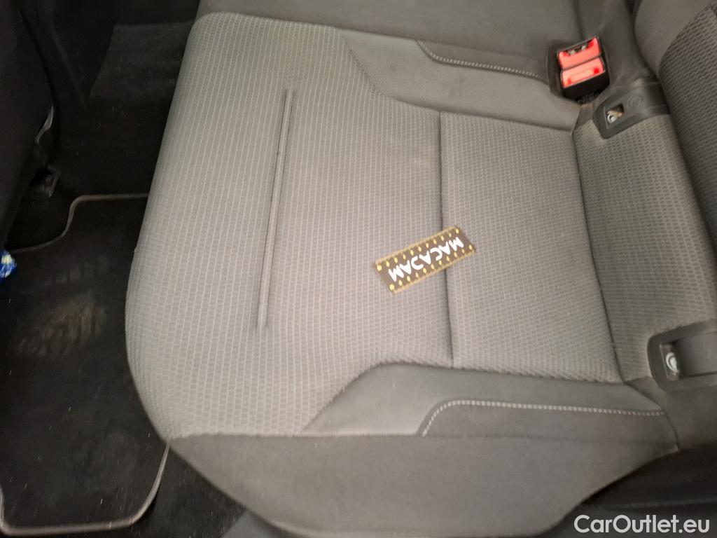  Volkswagen  Golf  VII Break Confortline Business BMT 1.0 TSI 115CV BVM6 E6dT #32