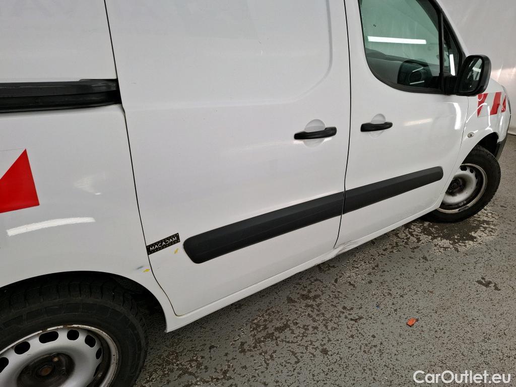 Citroen  Berlingo  Fourgon Club L1 (Court) 1.6 BlueHDi 75CV BVM5 E6 #47