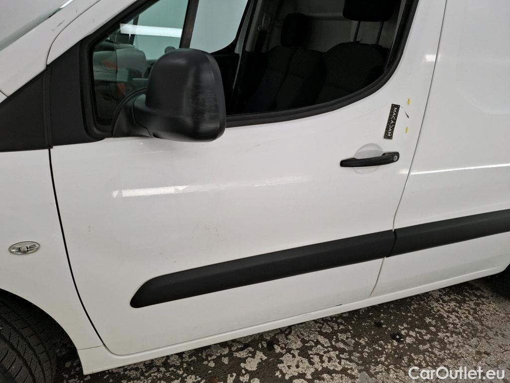  Citroen  Berlingo  Fourgon Club L1 (Court) 1.6 BlueHDi 75CV BVM5 E6 #17