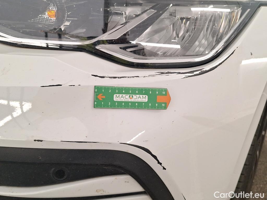  Volkswagen  Golf  VOLKSWAGEN / 2020 / 5P / Berline 2.0 TDI SCR 115 DSG7 Life Busi #6