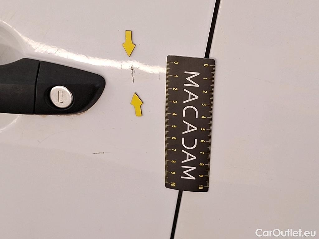  Opel  Combo OPEL  / 2018 / 4P / Fourgonnette 1.5 diesel 100chL1H1/stand CARGO PACK C #48