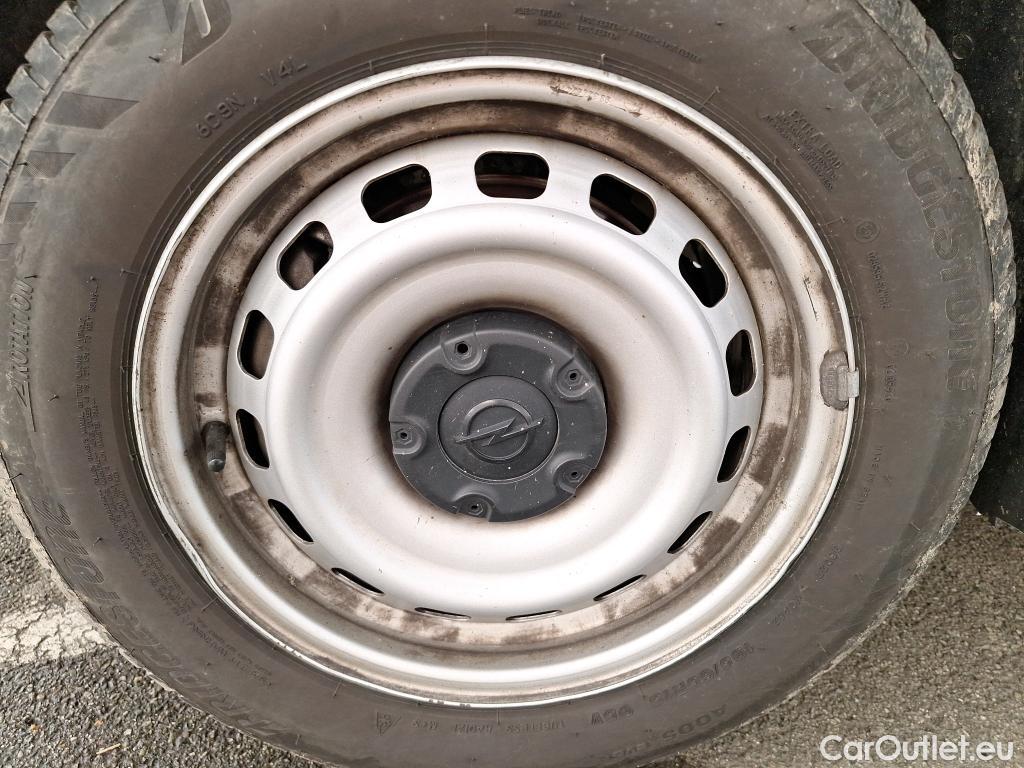  Opel  Combo OPEL  / 2018 / 4P / Fourgonnette 1.5 diesel 100chL1H1/stand CARGO PACK C #9