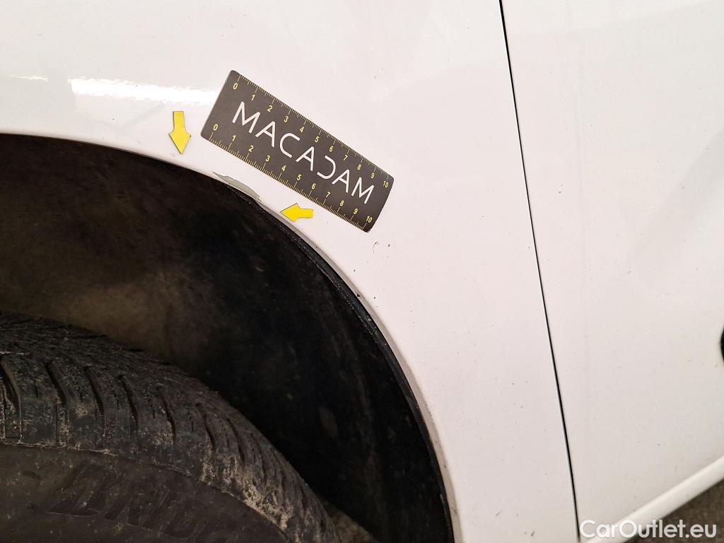  Opel  Combo OPEL  / 2018 / 4P / Fourgonnette 1.5 diesel 100chL1H1/stand CARGO PACK C #3