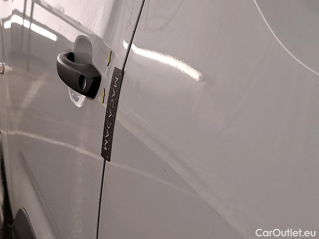  Opel  Combo OPEL  / 2018 / 4P / Fourgonnette 1.5 diesel 100chL1H1/stand CARGO PACK C #47