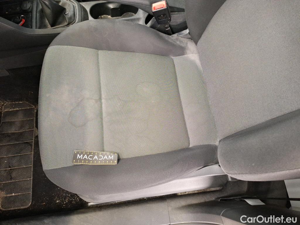  Volkswagen  Caddy VOLKSWAGEN  Van / 2015 / 4P / Fourgonnette 2.0 TDI 75 Business Line #61