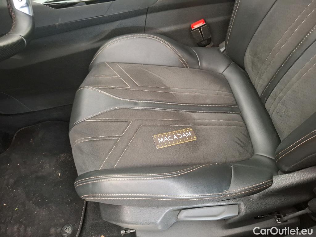  Peugeot  3008  GT 1.2 PureTech 130CV BVA8 E6d #3