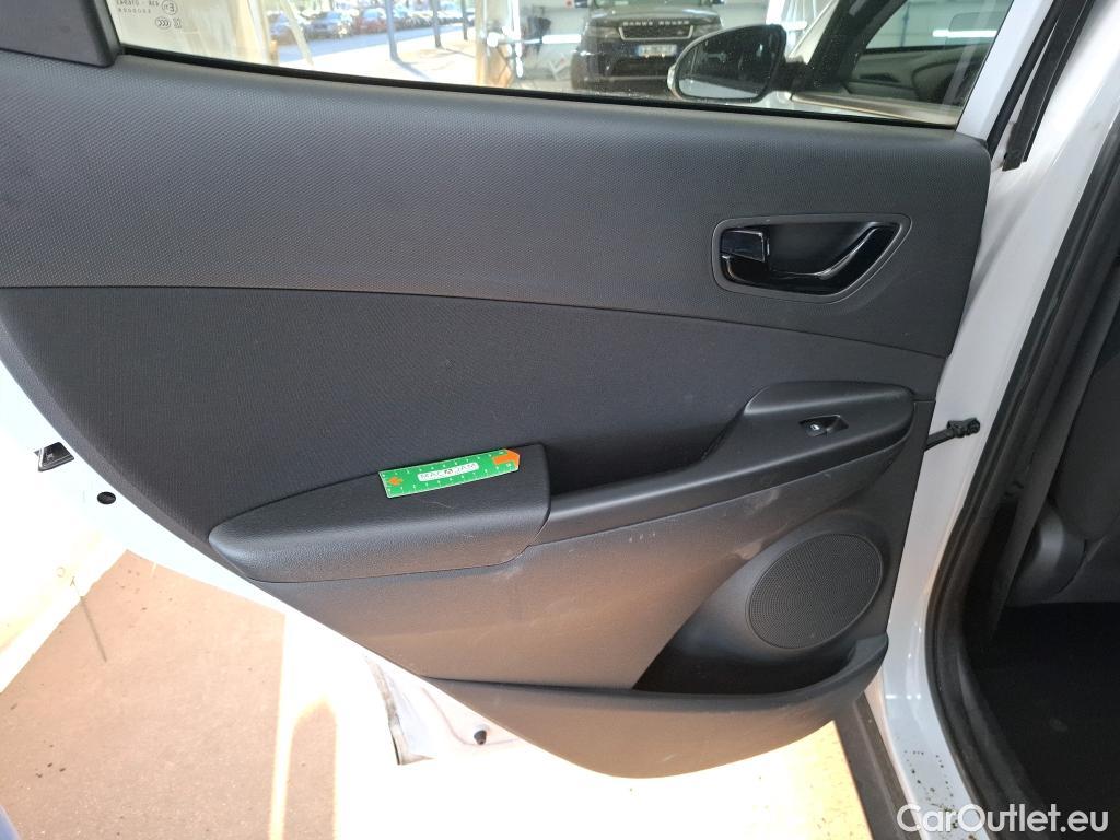  Hyundai  Konna HYUNDAI Kona / 2017 / 5P / SUV 1.6 GDi Hybrid DCT-6 Creative #50
