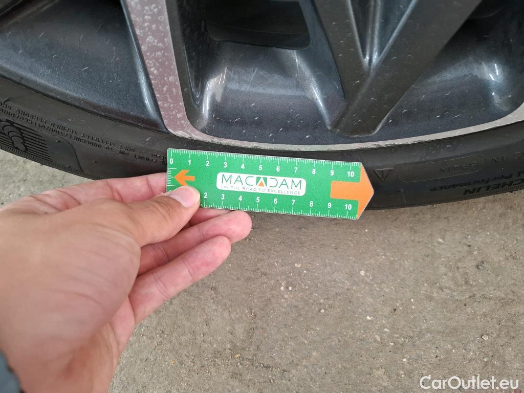  Hyundai  Konna HYUNDAI Kona / 2017 / 5P / SUV 1.6 GDi Hybrid DCT-6 Creative #21