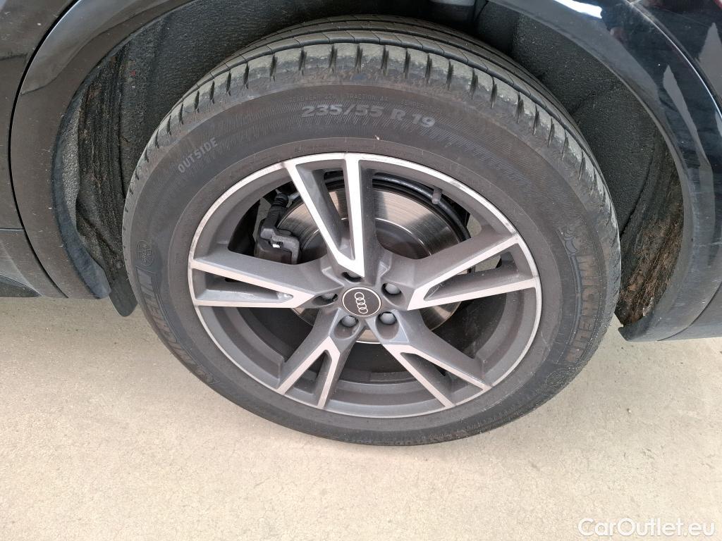  Audi  Q5 AUDI  Sportback / 2020 / 5P / SUV 35 TDI 163 S TRONIC 7 S LINE #19