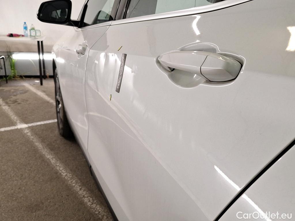  Bmw  X2 BMW  / 2017 / 5P / SUV sDrive18i Business DesignDKG7 #4