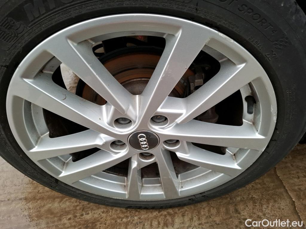  Audi  A3 AUDI  Sportback / 2016 / 5P / Berline 35 TFSI 150 COD S TRONIC BUSINESS LINE (Ex Q083) #17