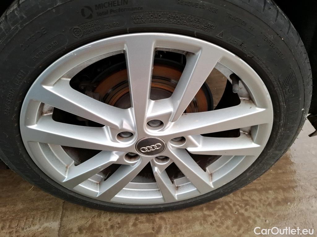  Audi  A3 AUDI  Sportback / 2016 / 5P / Berline 35 TFSI 150 COD S TRONIC BUSINESS LINE (Ex Q083) #13