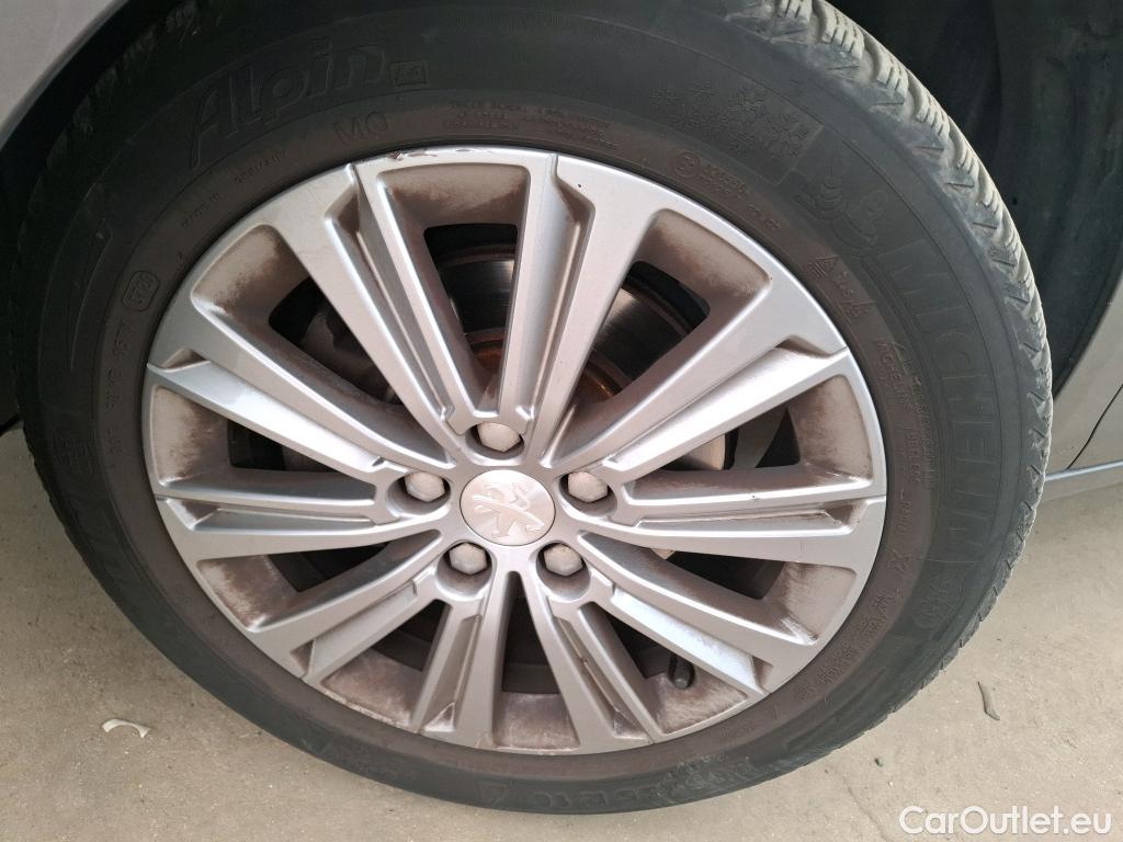  Peugeot  308  SW Allure 1.2 PureTech 130CV BVA8 E6d #16