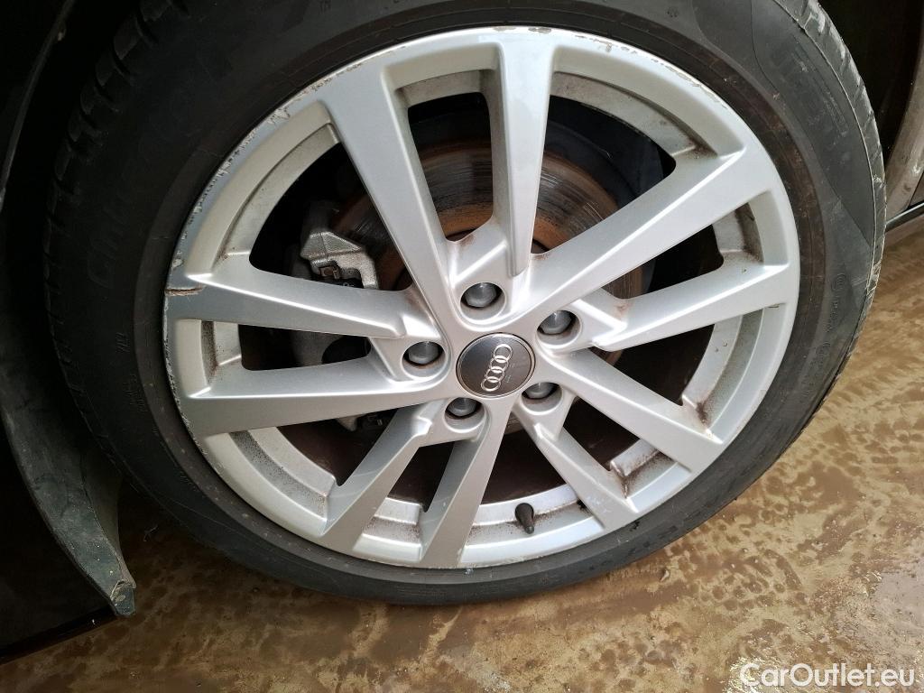  Audi  A3 AUDI  Sportback / 2016 / 5P / Berline 35 TFSI 150 COD S TRONIC BUSINESS LINE (Ex Q083) #10