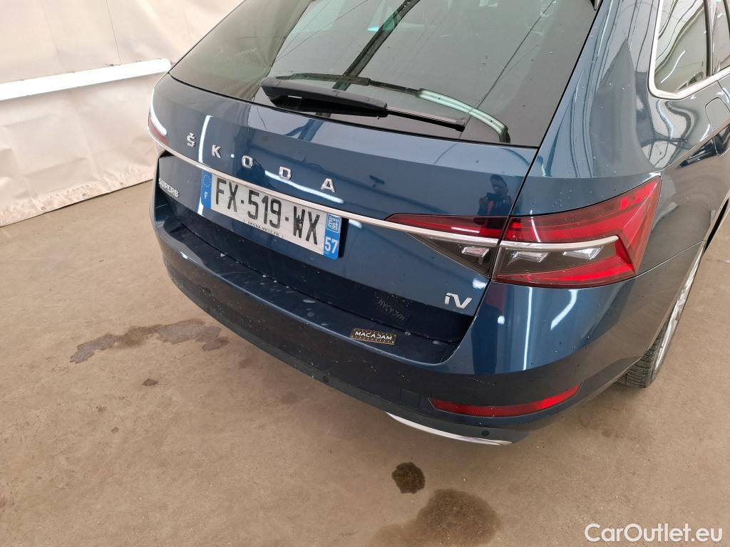  Skoda  Superb SKODA  Combi / 2019 / 5P / Break 1.4 TSI PHEV 218ch DSG6 Laurin & Klement #27