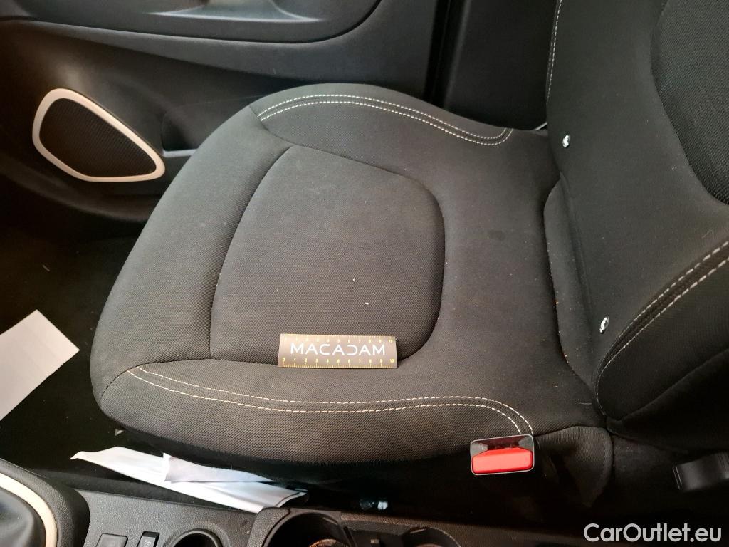  Renault  Captur  5p Crossover Business ENERGY dCi 90 / TRANSFO VP/VF
 #28