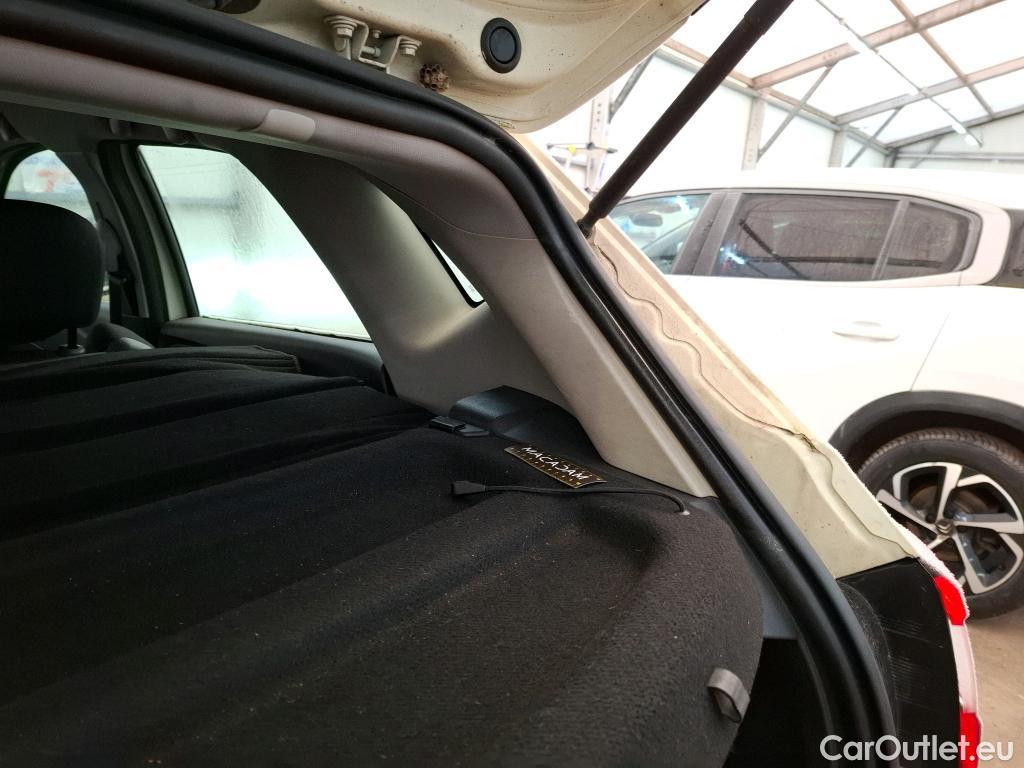  Renault  Captur  5p Crossover Business ENERGY dCi 90 / TRANSFO VP/VF
 #25