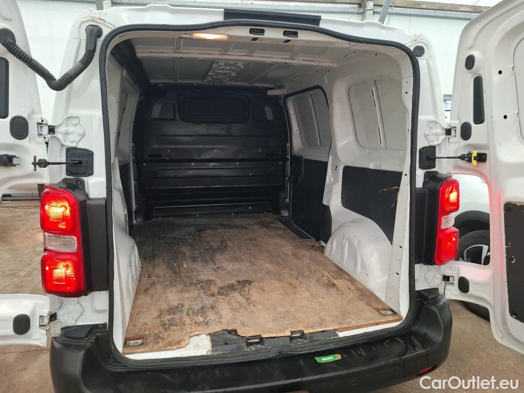  Opel  Vivaro OPEL  / 2019 / 4P / Fourgon tôlé 2.0 Diesel 120 ch Ptac aug L2 Pack clim #1