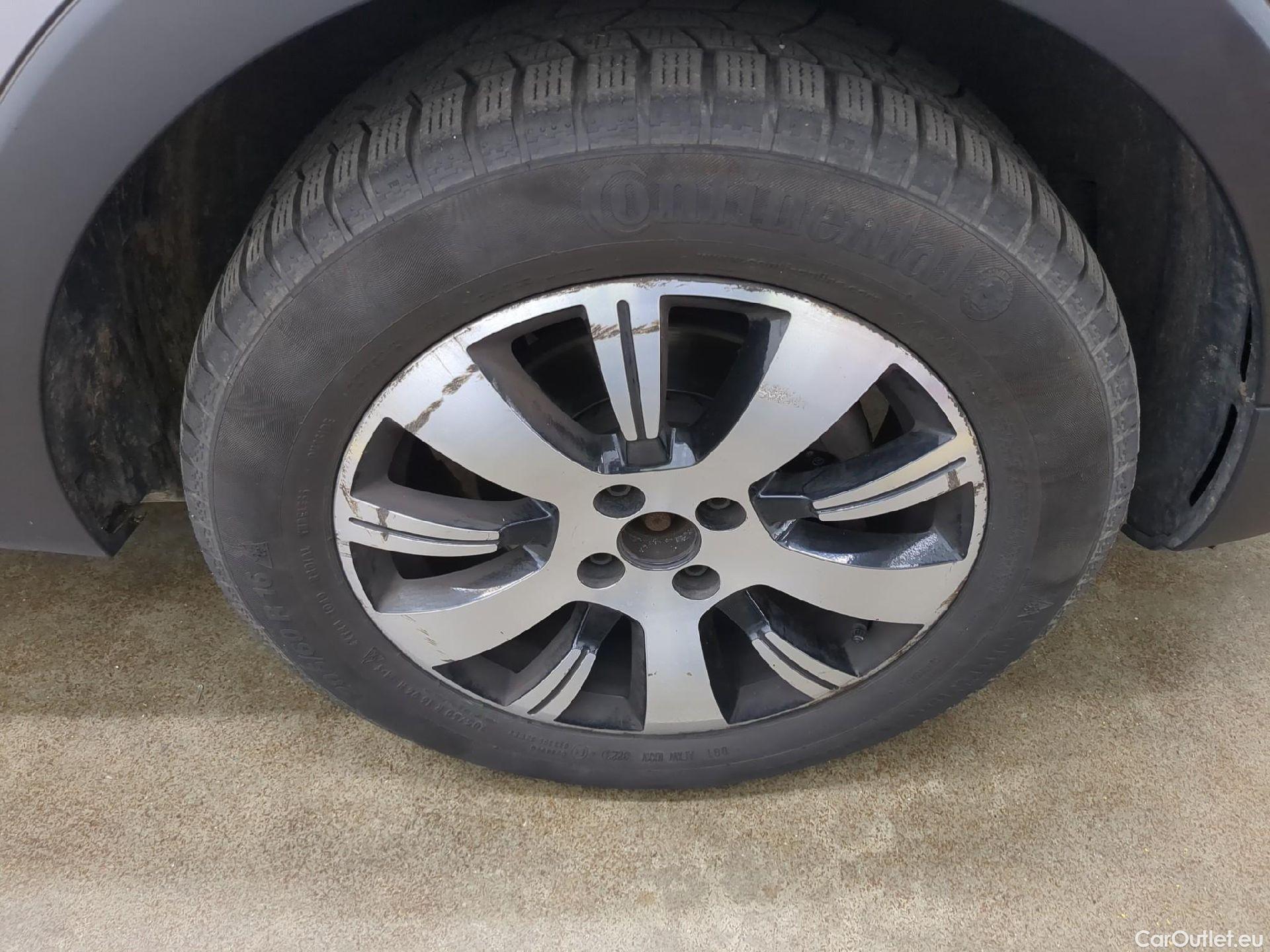  Renault  Captur RENAULT  5p Crossover Business dCi 90 EDC - 18 #1