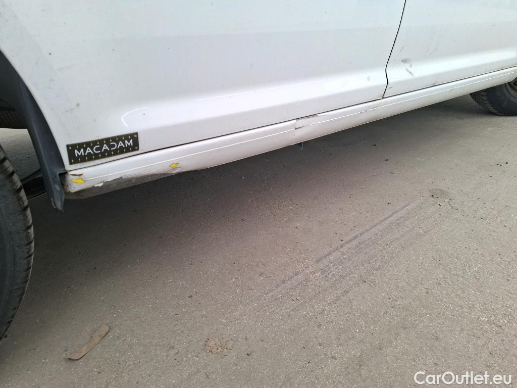  Volkswagen  Caddy VOLKSWAGEN  Van VU 4p Fourgonnette 2.0 TDI 102 DSG6 Business Line #4