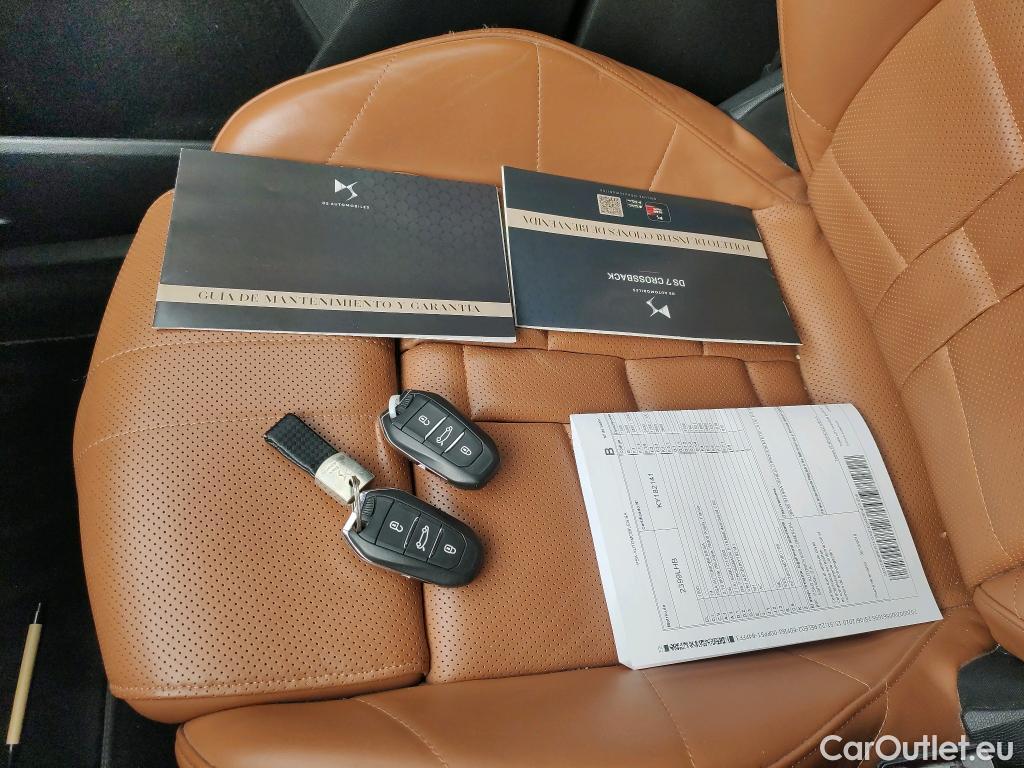  DS  DS7 7 Crossback E-Tense 4x4 Grand Chic 1.6 300CV AT8 E6d #24
